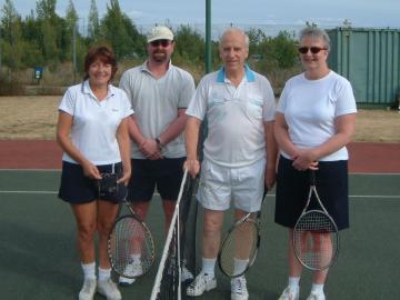 Handicap Mixed Doubles Finalists, September 2003