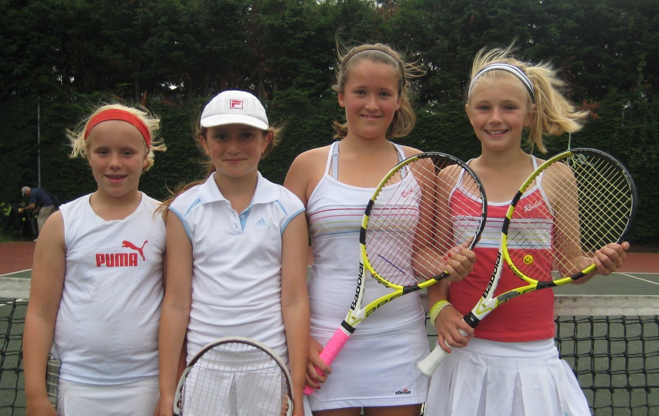 Aiofe Miller/Bethany Nagle & Megan Duckett/Charlotte Berrill