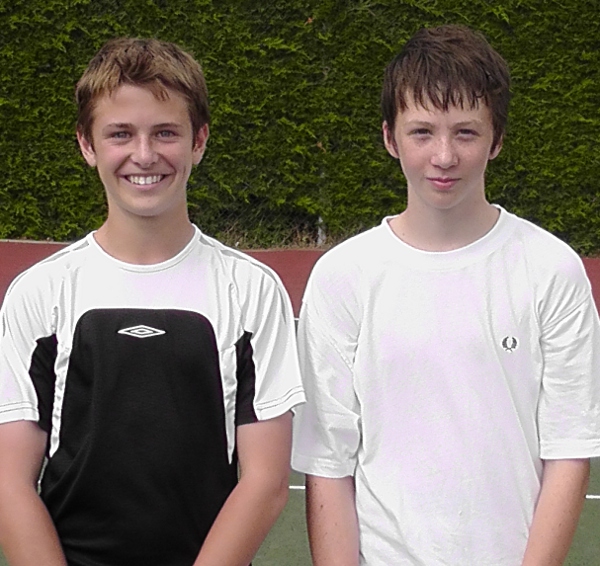 Taylor Lawrence & Luke Schofield