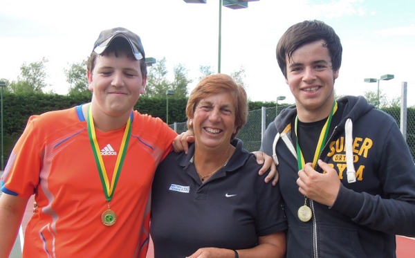 Julia Freeman with her Didcot Doubles strongmen!