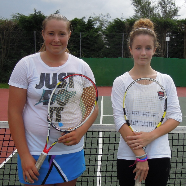 Amber Lowe & Jessica Lythgoe