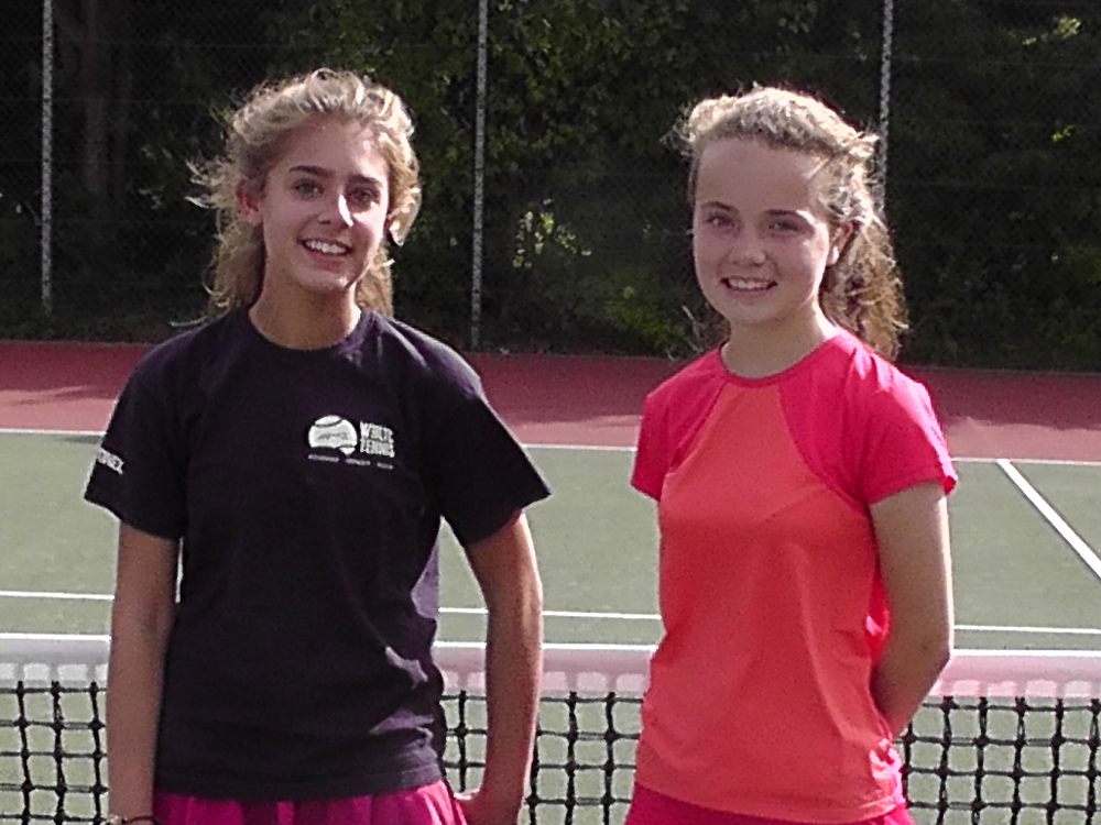 Grace Tully(W) & Sofie Rieder(RU)
