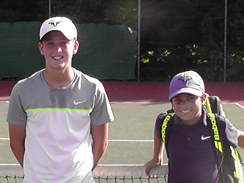 Casey Highmoor(W) & Nathan Patel(RU)